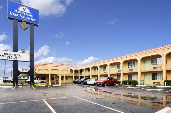 Americas Best Value Inn And Suites North Farmers Branch Extérieur photo